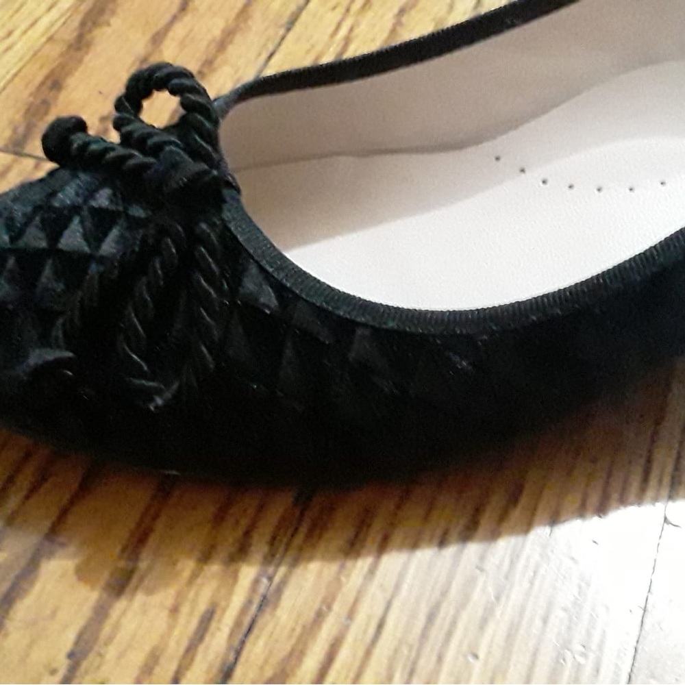 Elegant Black Women's Flats
